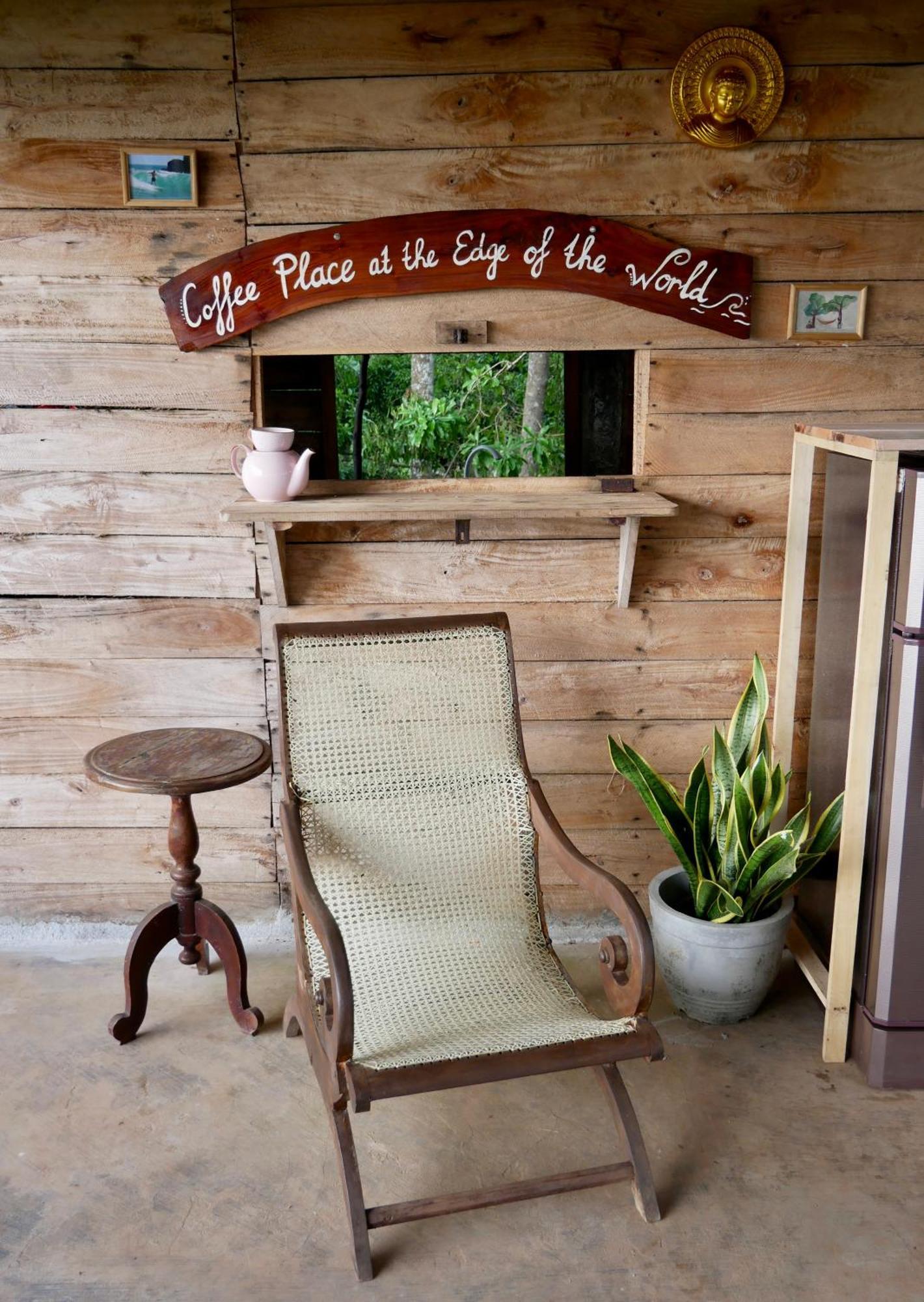 Bed and Breakfast Sky Mountain Cafe With Seaview Велигама Экстерьер фото