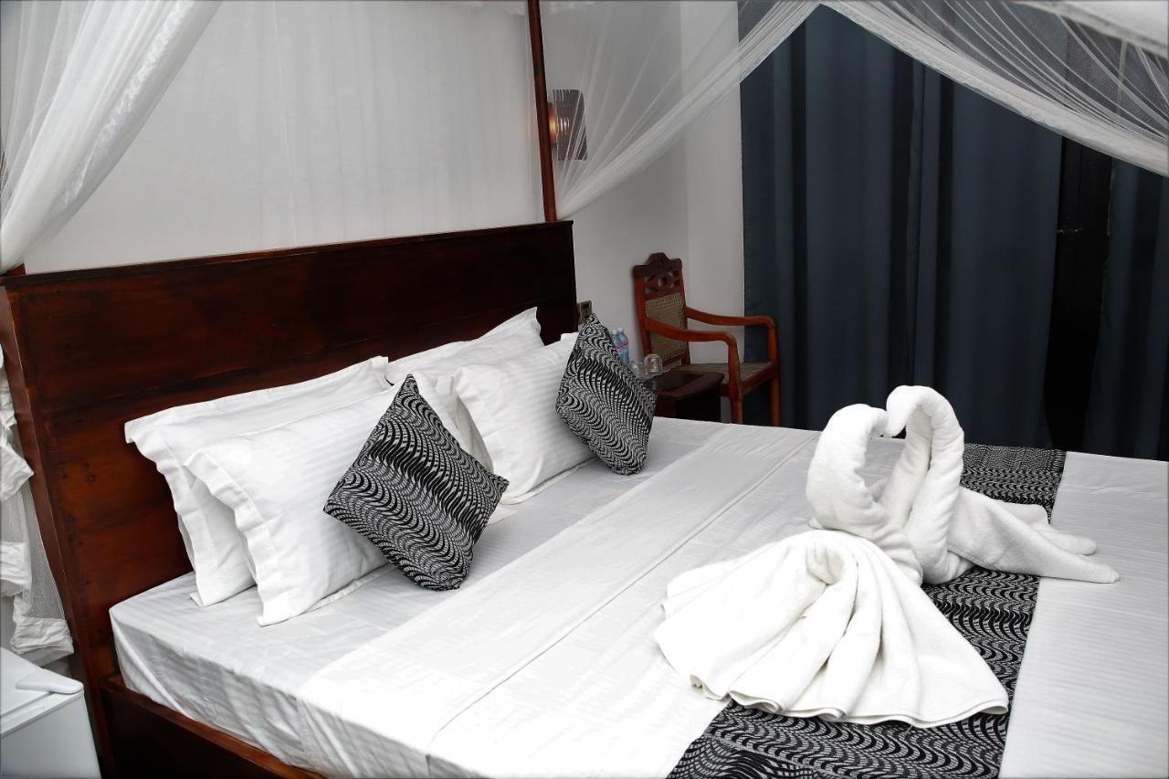Bed and Breakfast Sky Mountain Cafe With Seaview Велигама Экстерьер фото